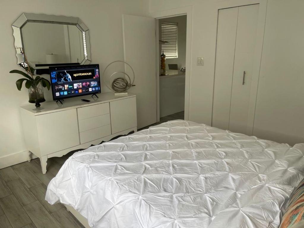 Modern & New,Excellent Location Miami Apartman Kültér fotó